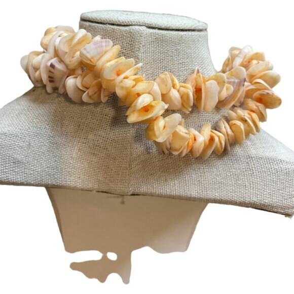 Vintage Hawaiian Shell Necklace With Natural Beige & Orange Tones - Picture 5 of 6